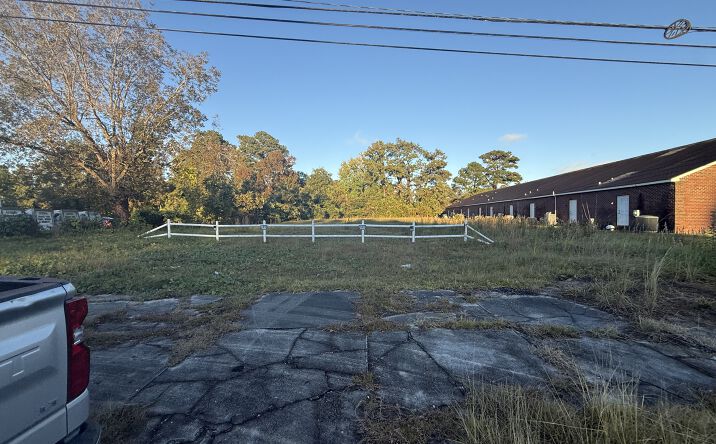 Pictures of Land property located at 234 US Hwy 70 W, Havelock, NC 28532 for sales - image #1