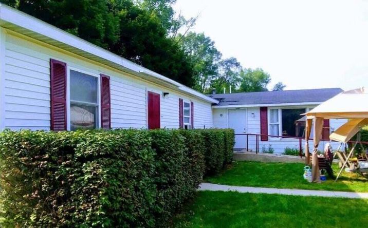 Pictures of Office, Retail, Mixed Use property located at 10255 Northland Drive, Big Rapids, MI 49307 for sales - image #1