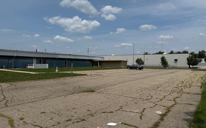 Pictures of Industrial property located at 2112 Industrial Drive, Niles, MI 49120 for sales - image #1