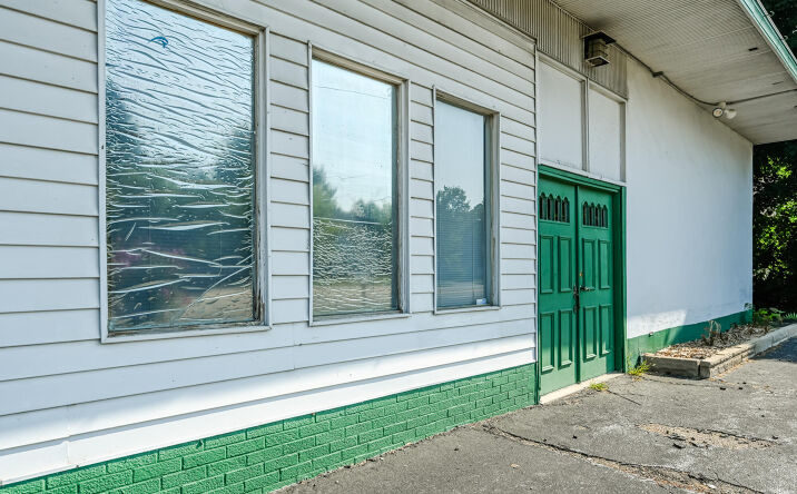 Pictures of Office property located at 931 E Main Street, Benton Harbor, MI 49022 for sales - image #1