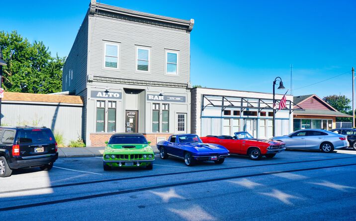 Pictures of Business for Sale, Retail property located at 6064 Linfield Avenue SE, Alto, MI 49302 for sales - image #1