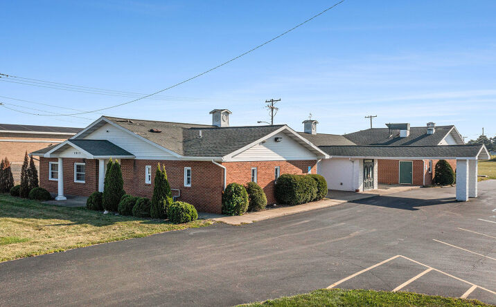 Pictures of Business for Sale, Office, Industrial, Retail property located at 1015 N Centerville Street, Sturgis, MI 49091 for sales - image #1