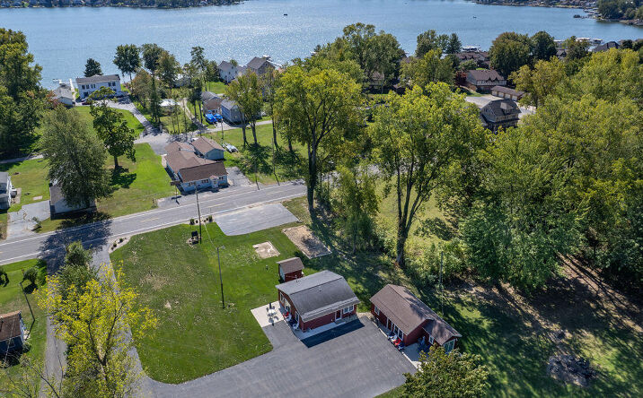 Pictures of Office, Industrial, Retail property located at 5575 Paw Paw Lake Road, Coloma, MI 49038 for sales - image #1