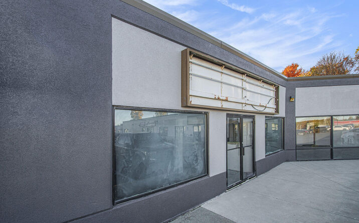 Pictures of Retail, Office, Land property located at 1210 Phoenix Street 2, South Haven, MI 49090 for sales - image #1