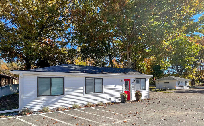 Pictures of Business for Sale, Office, Retail, Land property located at 50463 M152, Dowagiac, MI 49047 for sales - image #1
