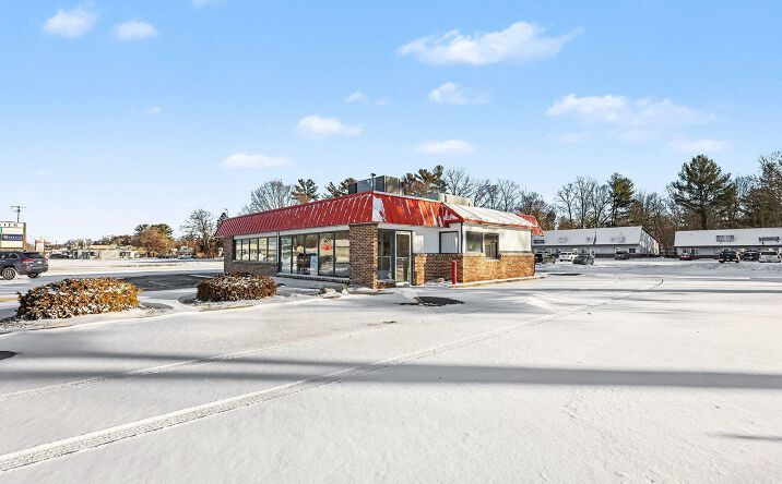 Pictures of Business for Sale, Retail property located at 376 N 3rd Avenue, Fruitport, MI 49415 for sales - image #1