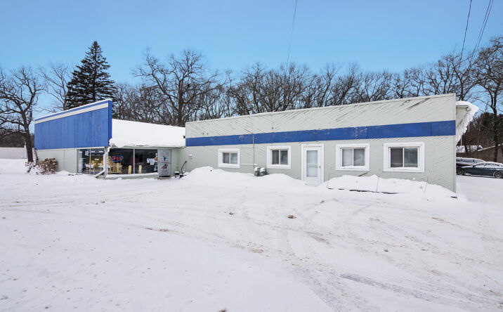 Pictures of Retail, Office, Industrial property located at 316 W Parkdale Avenue, Manistee, MI 49660 for sales - image #1