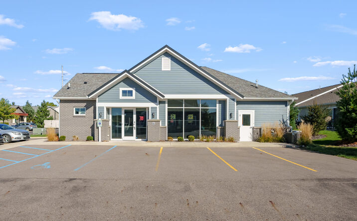 Pictures of Office, Retail property located at 8083 Vineyard Parkway, Kalamazoo, MI 49009 for sales - image #1