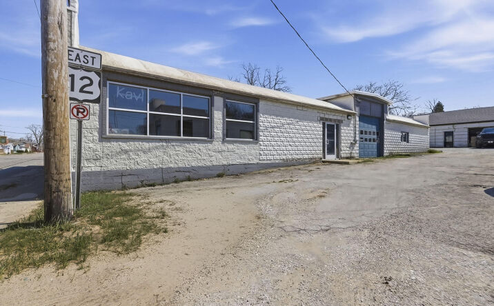 Pictures of Business for Sale, Office, Retail property located at 219 E Buffalo Street, New Buffalo, MI 49117 for sales - image #1