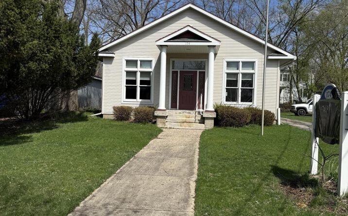 Pictures of Office, Retail property located at 174 E Adams Street, Ionia, MI 48846 for sales - image #1