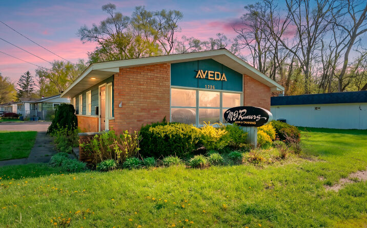 Pictures of Business for Sale, Office, Retail property located at 1726 W Michigan Avenue, Battle Creek, MI 49037 for sales - image #1