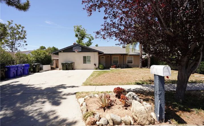 Pictures of Multifamily property located at 11764 Sutter Avenue, Yucaipa, CA 92399 for sales - image #1