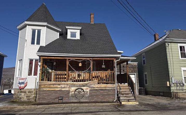 Pictures of Multifamily property located at 511 Goebel Street, Berlin, NH 03570 for sales - image #1