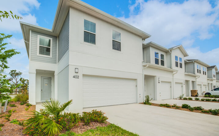 Pictures of Multifamily property located at 310 Ceilo Lindo Loop, Kissimmee, FL 34743 for sales - image #1