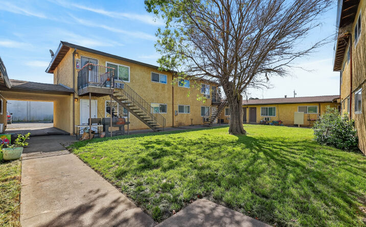 Pictures of Multifamily property located at 6820 7th Avenue, Rio Linda, CA 95673 for sales - image #1