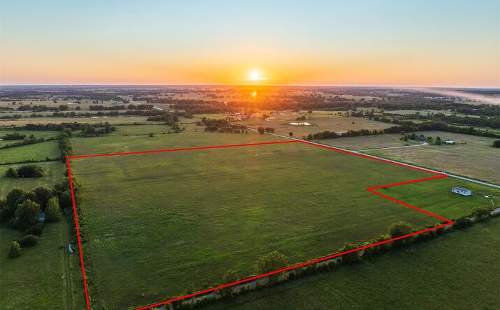 Pictures of Land property located at 2 Old Highway 10, Miami, OK 74354 for sales - image #1
