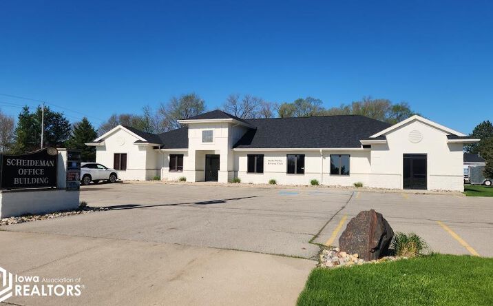 Pictures of Office, Retail, Business for Sale property located at 808 4th Street NE, Hampton, IA 50441 for sales - image #1