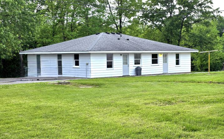 Pictures of Multifamily property located at 7002 Hayton School Road, Carbondale, IL 62902 for sales - image #1