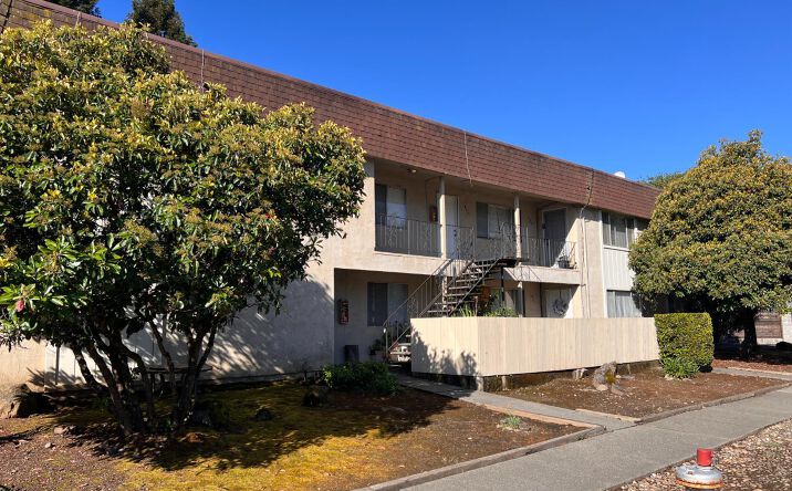 Pictures of Multifamily property located at 931 Golden Gate Dr, Napa, CA 94558 for sales - image #1