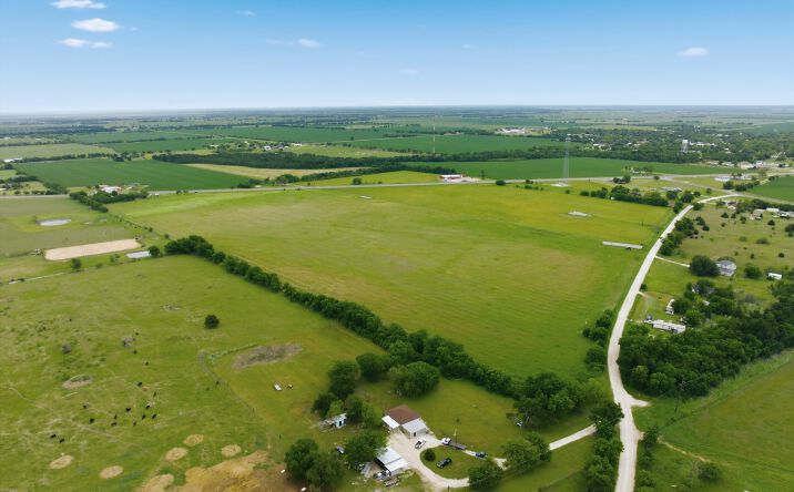 Pictures of Land property located at TBD Hwy 77 / CR 343, Rosebud, TX 76570 for sales - image #1