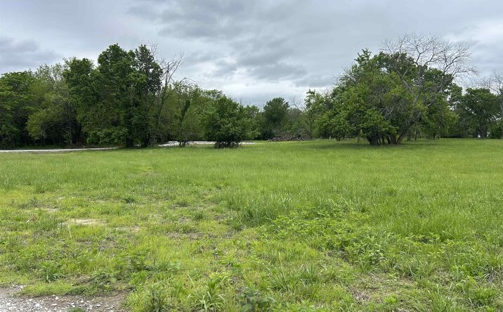 Pictures of Land property located at 105 SE 315p, Clinton, MO 64735 for sales - image #1