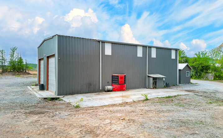 Pictures of Industrial, Mixed Use, Self Storage property located at 3608 BILL JONES RD, APISON, TN 37302 for sales - image #1