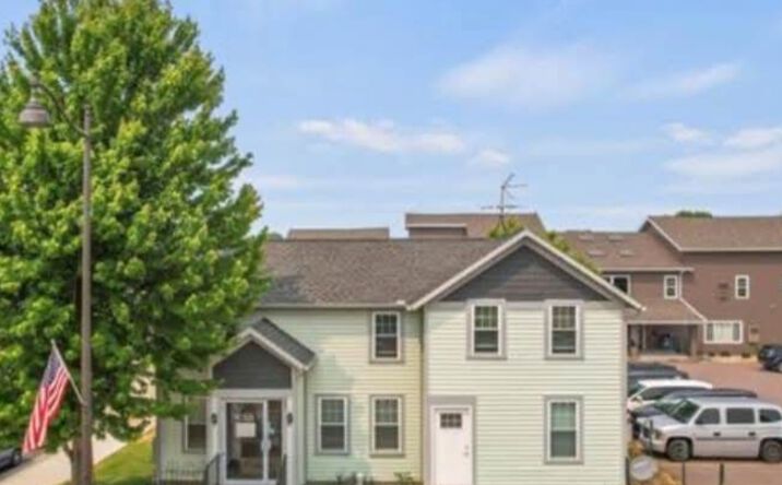 Pictures of Retail, Office, Land, Multifamily property located at 303 E Wisconsin, Portage, WI 53901 for sales - image #1