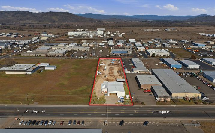 Pictures of Industrial property located at 581 ANTELOPE RD, WHITE CITY, OR 97503 for sales - image #1
