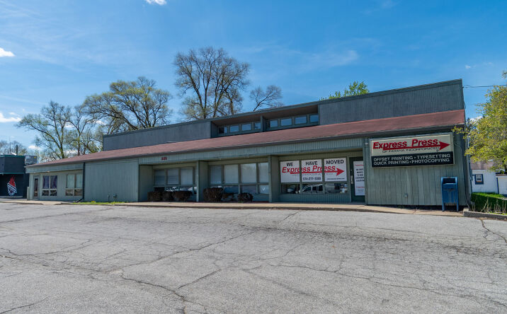 Pictures of Retail property located at 325 N DIXIE WAY, SOUTH BEND, IN 46637-3311 for sales - image #1