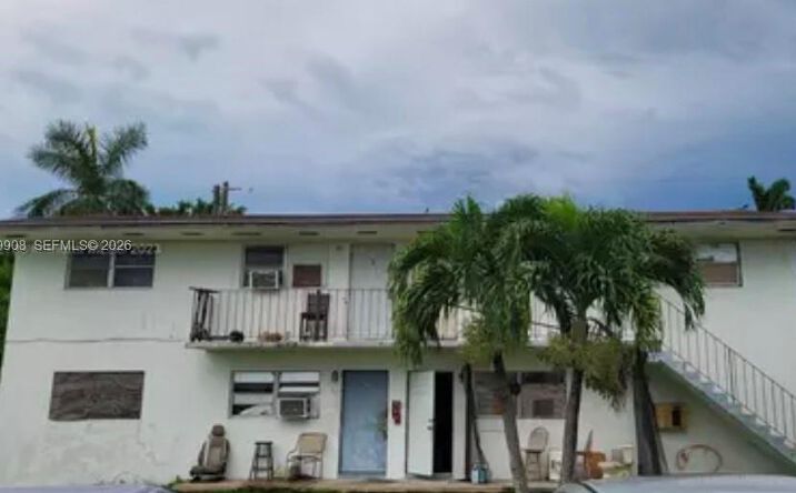 Pictures of Multifamily property located at 688 SW 6th St, Belle Glade, FL 33430 for sales - image #1