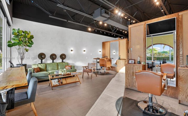 Pictures of Business for Sale, Retail, Office property located at Turnkey Beauty Salon & Spa For Sale In Palmetto Bay, Palmetto Bay, FL 33157 for sales - image #1