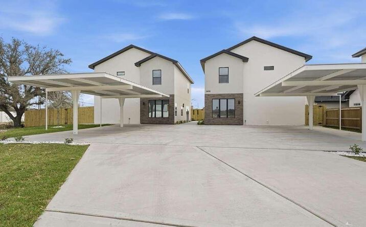 Pictures of Multifamily property located at 2409 E Viviana, Edinburg, TX 78542 for sales - image #1