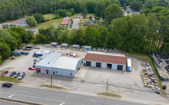 Pictures of Retail, Industrial, Mixed Use property located at 728 North Main Street, Emporia, VA 23847 for sales - image #1