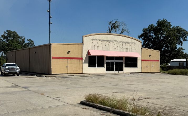 Pictures of Retail property located at 12902 U.S. 190, Port Allen, LA 70767 for sales - image #1