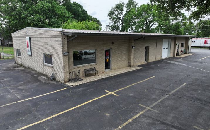 Pictures of Office, Industrial property located at 208 Beech Street, North Little Rock, AR 72114 for sales - image #1