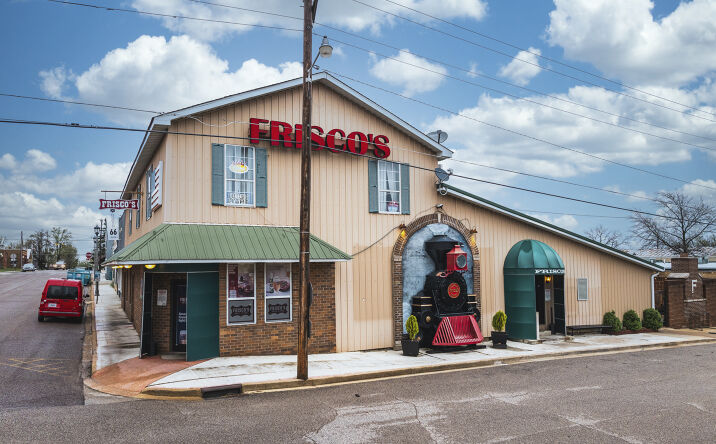 Pictures of Retail property located at 121 South Smith Street, Cuba, MO 65453 for sales - image #1