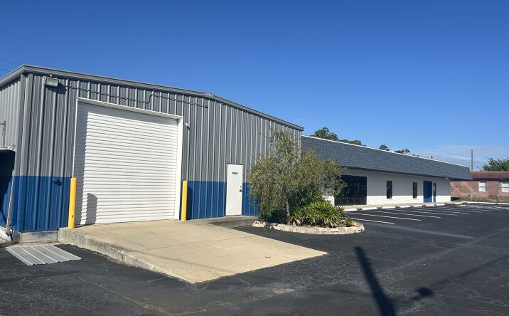 Pictures of Retail, Industrial property located at 174 Northwest 9th Avenue, Mulberry, FL 33860 for sales - image #1