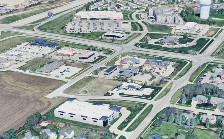 Pictures of Land property located at 885 S 50th St, West Des Moines, IA 50265 for sales - image #1
