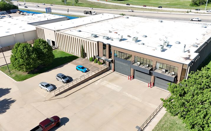 Pictures of Office, Industrial property located at 3629 North Hydraulic Avenue, Wichita, KS 67219 for sales - image #1