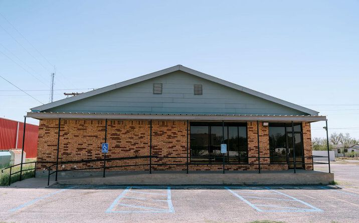 Pictures of Office property located at 110 W B St, Monahans, TX 79756 for sales - image #1
