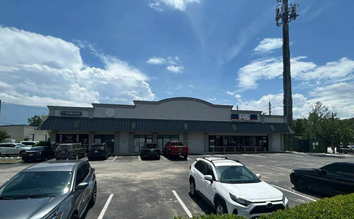 Pictures of Retail property located at 13550 Atlantic Blvd, Jacksonville, FL 32225 for sales - image #1