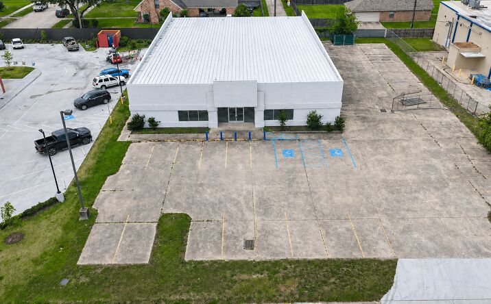 Pictures of Retail, Office property located at 3030 Gerstner Memorial Drive, Lake Charles, LA 70601 for sales - image #1