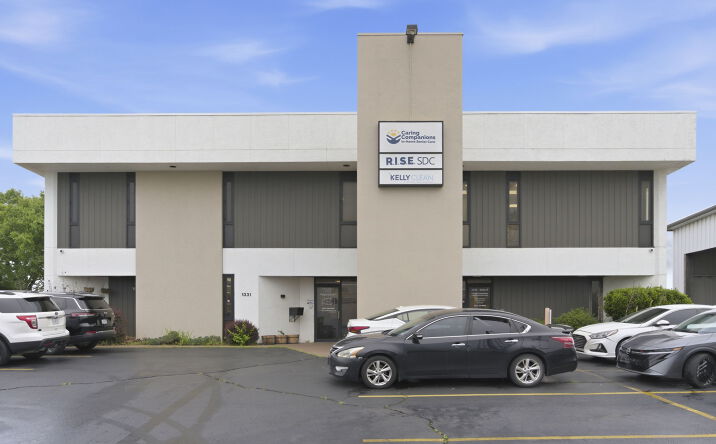 Pictures of Office property located at 1331 North Stewart Avenue, Springfield, MO 65802 for sales - image #1