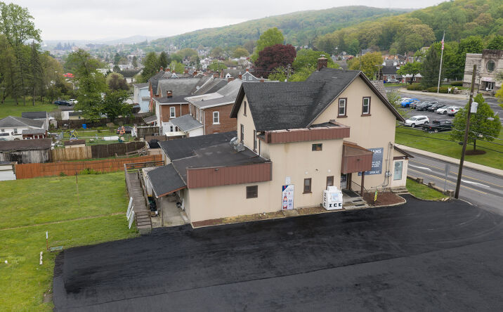 Pictures of Retail, Multifamily, Mixed Use property located at 1635 BROADWAY, BETHLEHEM, PA 18015 for sales - image #1