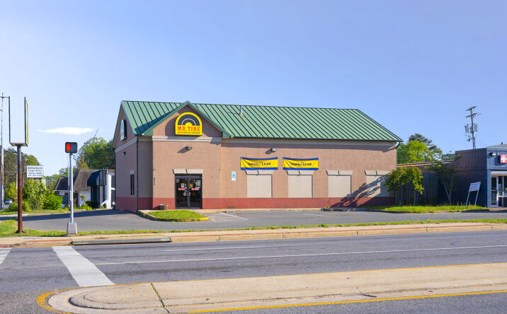 Pictures of Retail property located at 21730 Great Mills Lane, Lexington Park, MD 20653 for sales - image #1