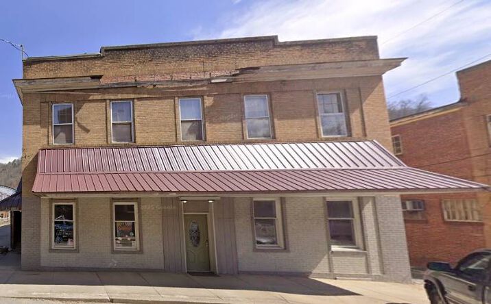 307 Howard Avenue, Mullens