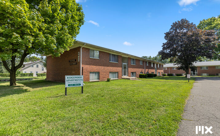Pictures of Multifamily property located at 2907 S Burdick Street, Kalamazoo, MI 49001 for sales - image #1
