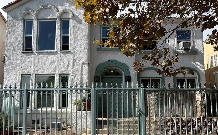 Pictures of Multifamily property located at 733 N Ridgewood Place, Hollywood, CA 90038 for sales - image #1