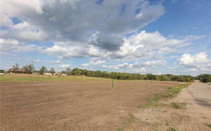 Pictures of Land property located at Lot 1 Northside Dr Ne, Alexandria, MN 56308 for sales - image #1