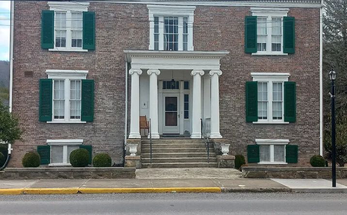 Pictures of Retail, Special Purpose, Business for Sale property located at 17 South Main Street, Franklin, WV 26807 for sales - image #1